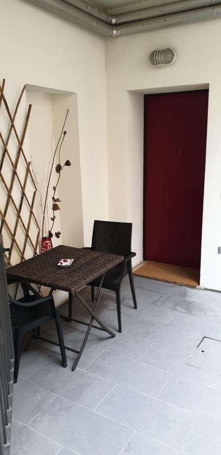 Agora Residenza Aparthotel มานโตวา ภายนอก รูปภาพ