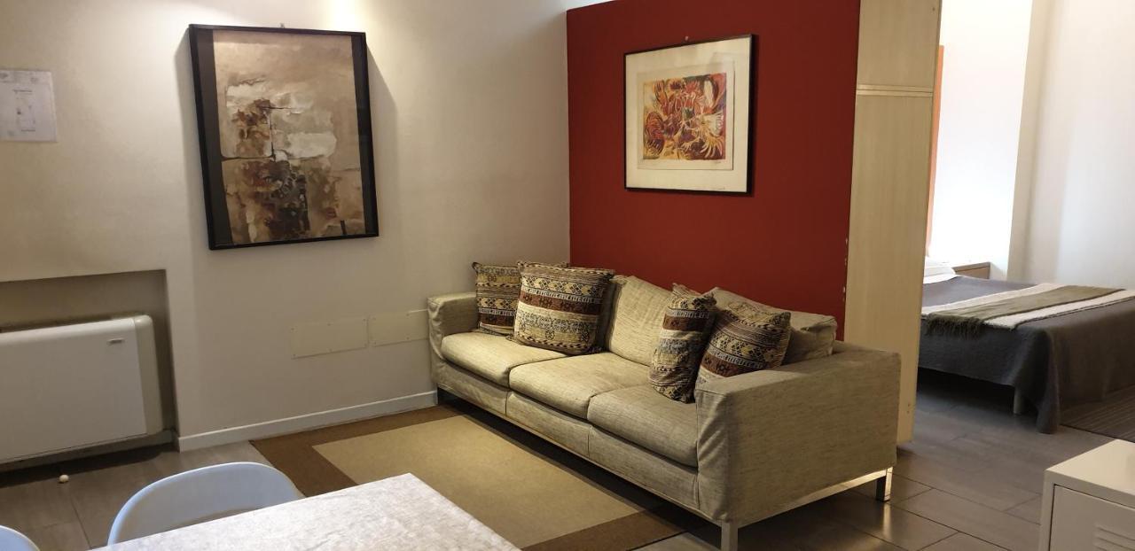 Agora Residenza Aparthotel มานโตวา ภายนอก รูปภาพ
